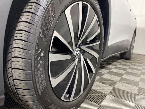 New 2026 Volkswagen ID.4 Pro AWD/4WD image 26