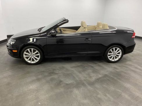 Used 2016 Volkswagen Eos Komfort image 3