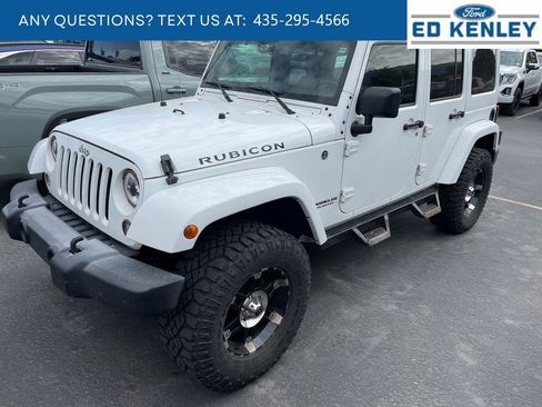 Used 2016 Jeep Wrangler Unlimited Rubicon w/ Connectivity Group AWD/4WD image 2