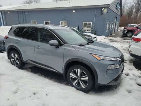 Used 2021 Nissan Rogue SL w/ Premium Package image 6