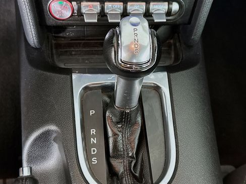 Used 2020 Ford Mustang Premium RWD image 19