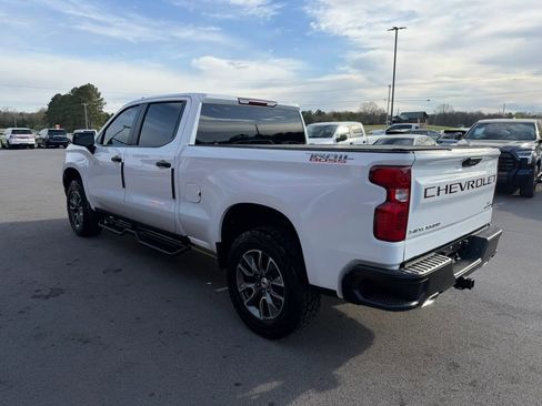 Used 2022 Chevrolet Silverado 1500 Custom Trail Boss AWD/4WD image 4
