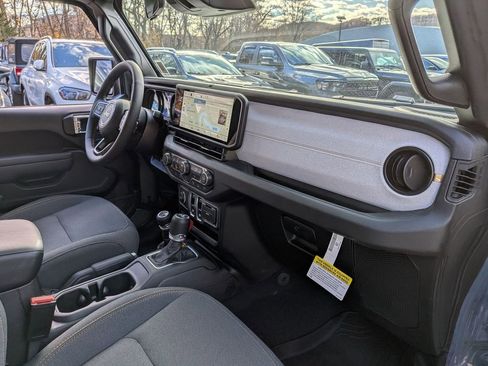 New 2026 Jeep Wrangler Sport AWD/4WD image 17