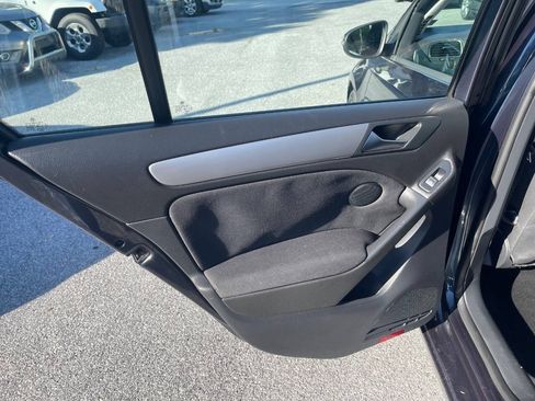 Used 2014 Volkswagen Golf TDI FWD image 20