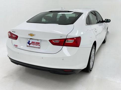 Used 2025 Chevrolet Malibu LT FWD image 40