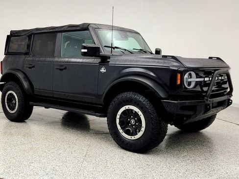 Used 2022 Ford Bronco Outer Banks w/ Sasquatch Package image 3