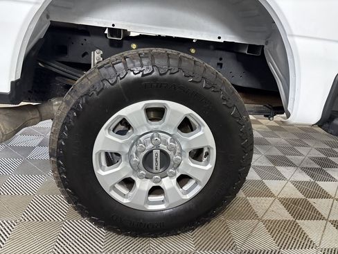 Used 2024 Ford F250 XLT w/ FX4 Off-Road Package image 26
