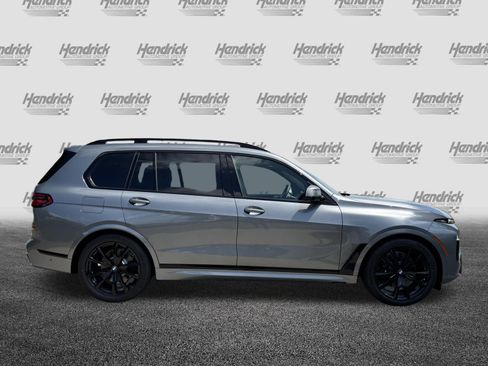 New 2027 BMW X7 xDrive40i w/ M Sport Package AWD/4WD image 11