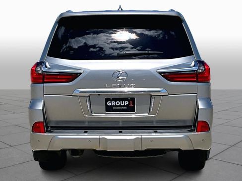 Used 2019 Lexus LX 570 4WD w/ Luxury Package image 5