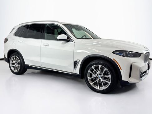 Used 2025 BMW X5 xDrive40i image 3