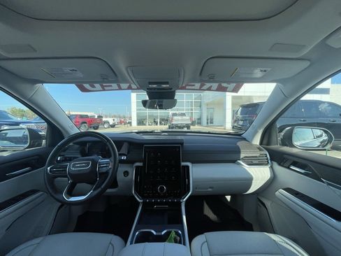 Used 2024 GMC Acadia Denali w/ Super Cruise Package image 27