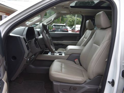 Used 2021 Ford Expedition XLT RWD image 7