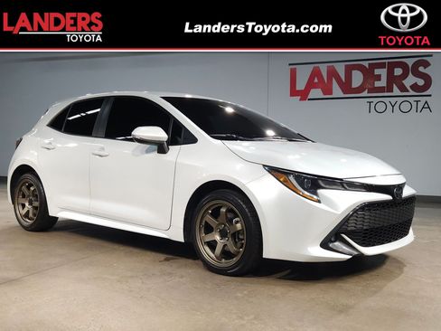 Used 2022 Toyota Corolla SE FWD image 1
