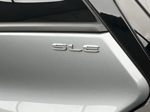 Certified 2023 GMC Terrain SLE w/ Driver Convenience Package image 30