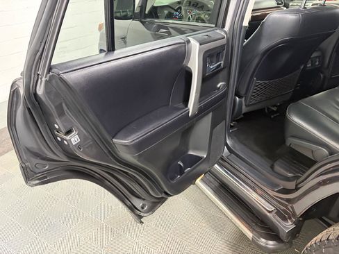 Used 2017 Toyota 4Runner Limited image 27