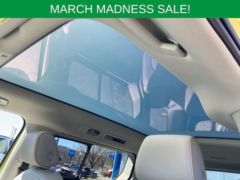 Used 2025 Volkswagen ID. Buzz 1st Edition image 11