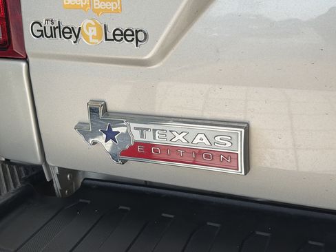Used 2018 Ford F150 XLT w/ Equipment Group 302A Luxury AWD/4WD image 13
