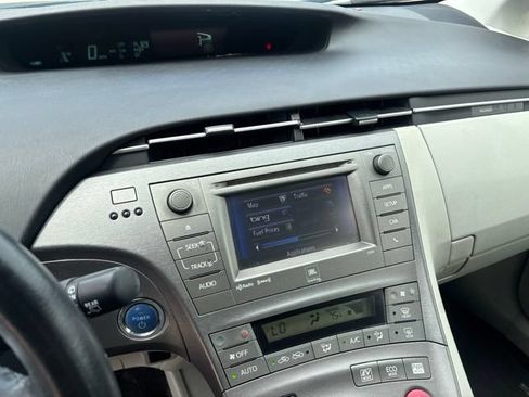 Used 2013 Toyota Prius Four FWD image 17