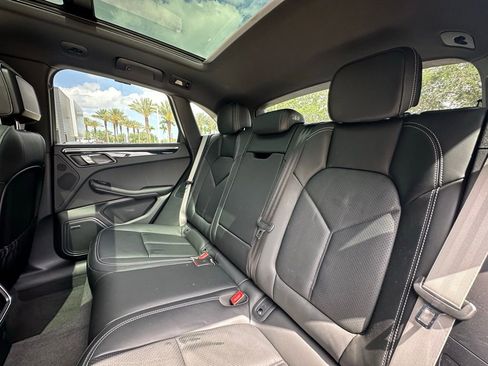 Certified 2026 Porsche Macan Turbo AWD/4WD image 38