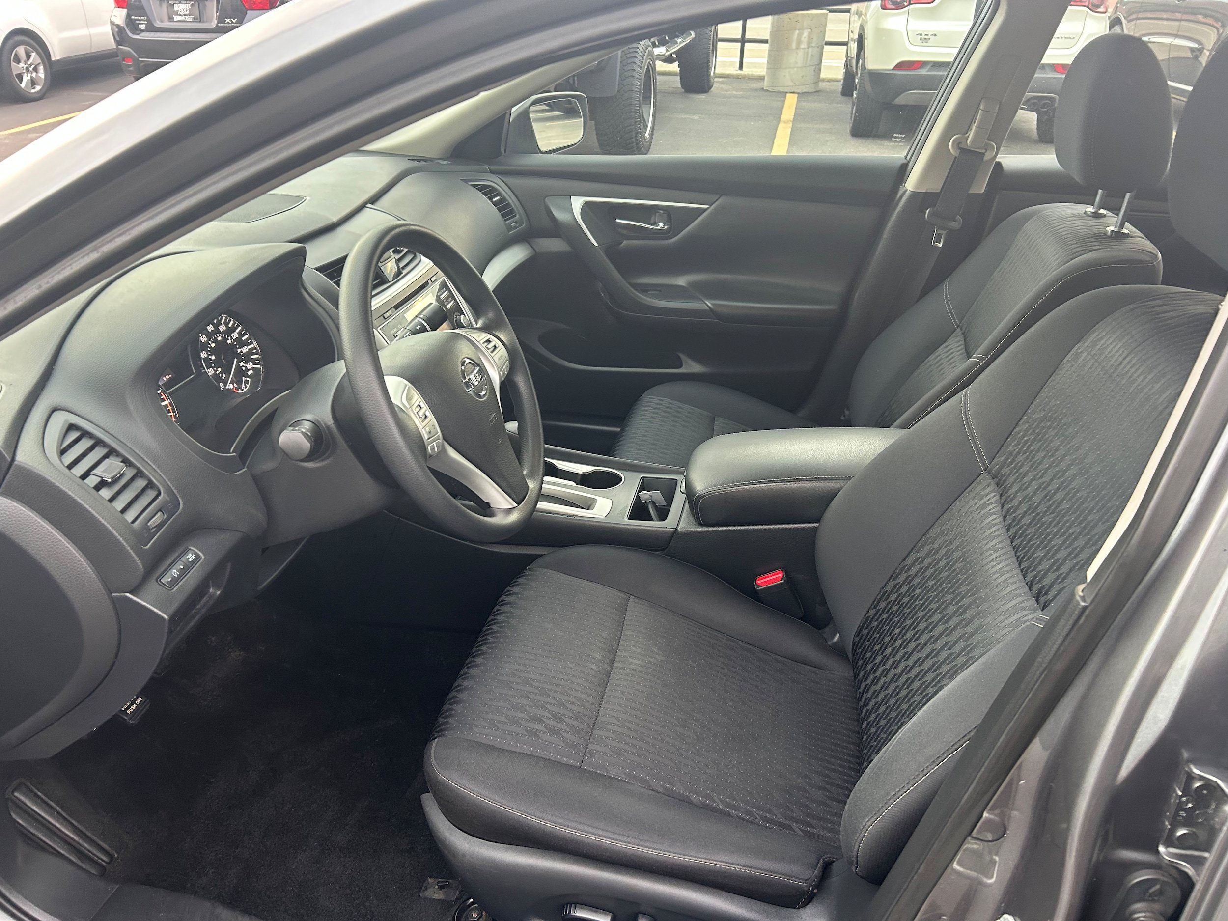 Used 2018 Nissan Altima 2.5 S w/ S Convenience Package FWD image 6