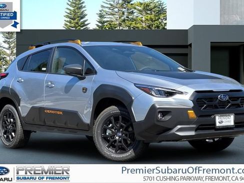 Used 2025 Subaru Crosstrek 2.5i Wilderness w/ Crosstrek Mirror Package AWD/4WD image 1
