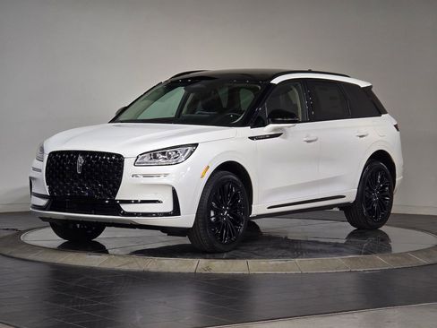 New 2025 Lincoln Corsair Reserve w/ Jet Appearance Package image 8