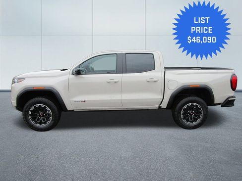 New 2026 GMC Canyon AT4 image 2