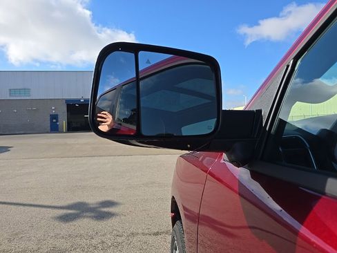 Used 2024 RAM 1500 Laramie image 7