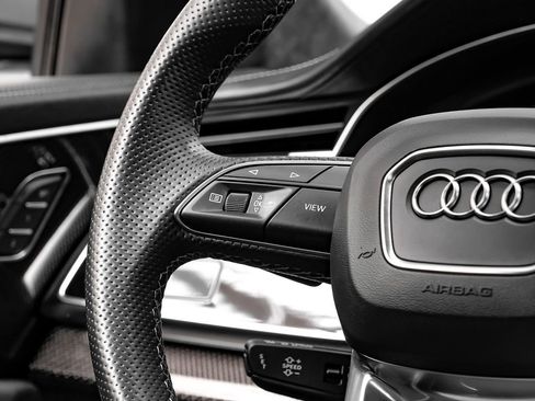 Used 2021 Audi SQ8 Prestige image 15