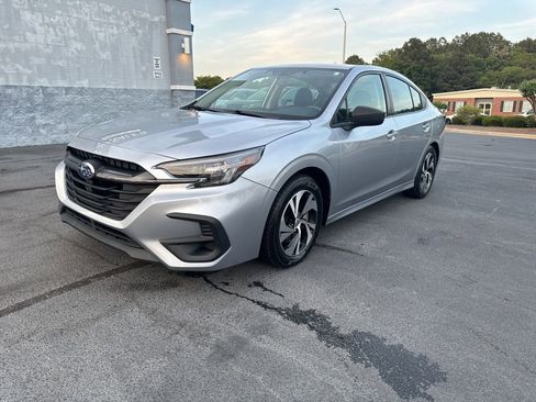 Used 2023 Subaru Legacy image 3