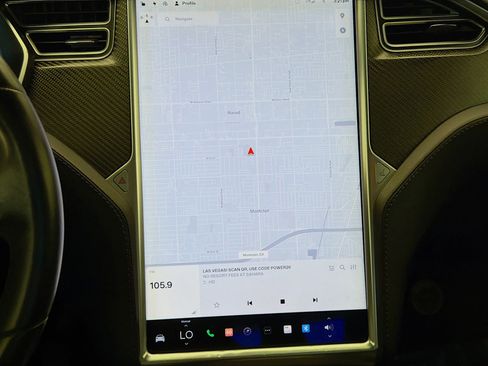 Used 2018 Tesla Model X AWD/4WD image 8