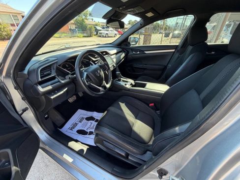 Used 2020 Honda Civic Sport image 11