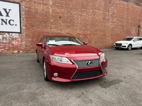 Used 2013 Lexus ES 350 image 2