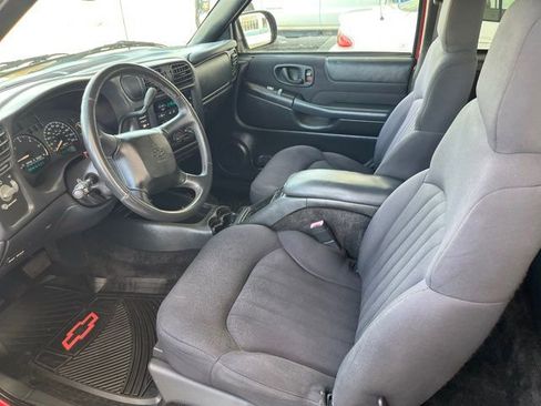 Used 2003 Chevrolet S10 Pickup LS w/ Convenience Package RWD image 10