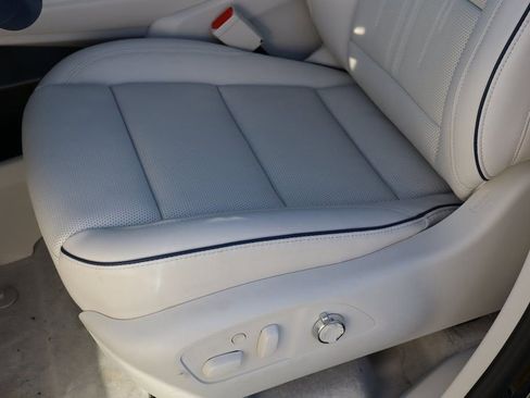 New 2026 Buick Enclave Avenir w/ Super Cruise Package FWD image 11