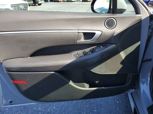 Used 2025 Hyundai Sonata SEL FWD image 9