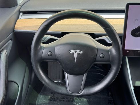 Used 2018 Tesla Model 3 Long Range RWD image 17