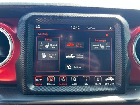 Used 2022 Jeep Gladiator Rubicon w/ Cold Weather Group AWD/4WD image 19