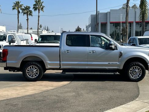 Used 2022 Ford F250 XLT w/ XLT Premium Package image 3
