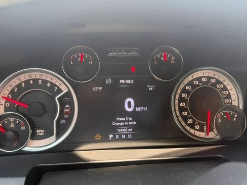 Used 2017 Maserati Levante AWD/4WD image 29