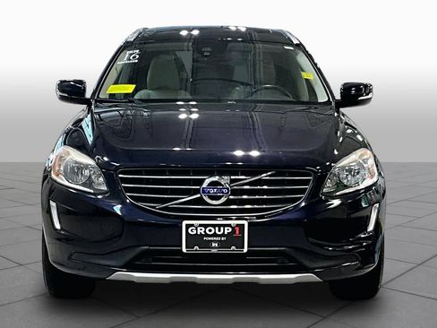 Used 2016 Volvo XC60 T6 w/ Climate Package AWD/4WD image 4