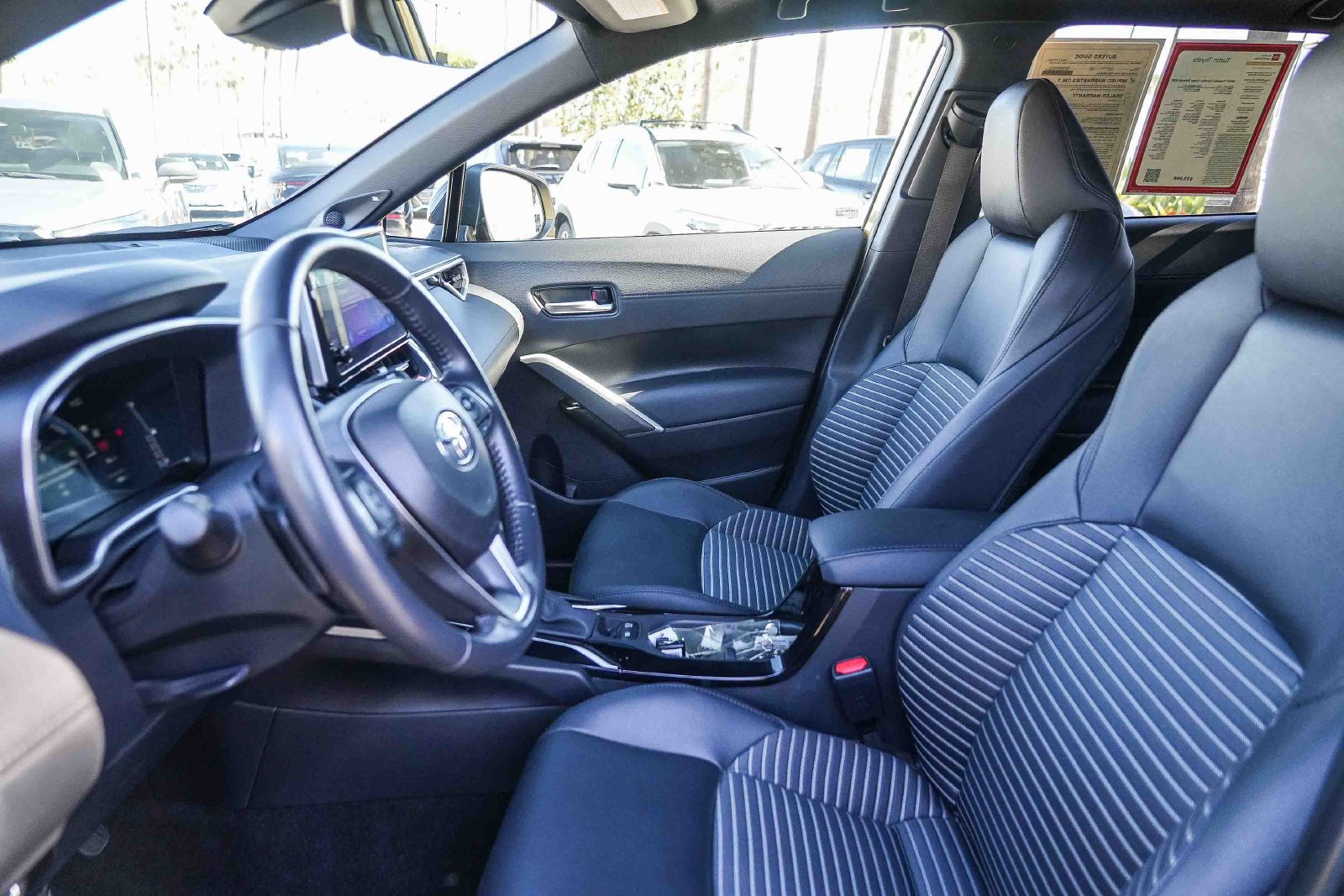 Certified 2023 Toyota Corolla Cross AWD Hybrid w/ Convenience Package image 18