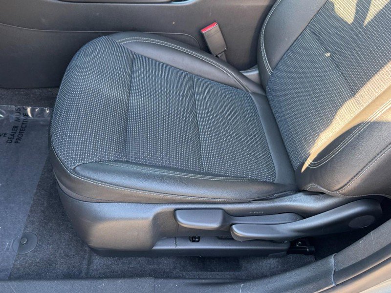 Used 2025 Buick Envista Preferred FWD image 14