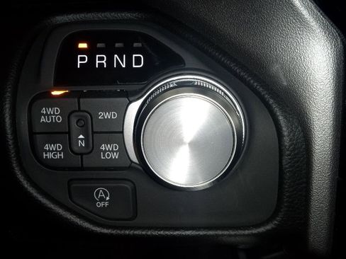 New 2026 RAM 1500 Laramie AWD/4WD image 14