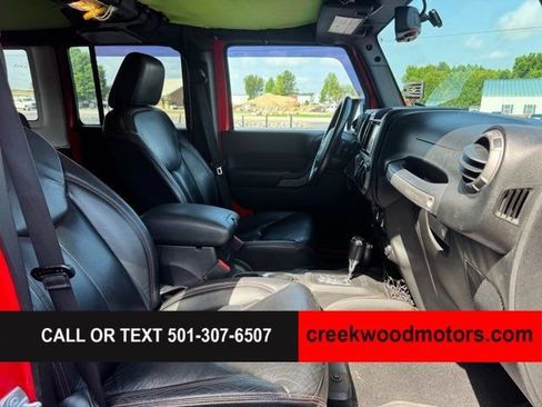 Used 2015 Jeep Wrangler Unlimited Sport w/ Quick Order Package 24S AWD/4WD image 13