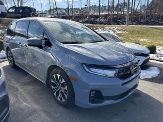 Used 2025 Honda Odyssey Elite video 2