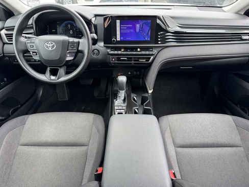 Used 2025 Toyota Camry LE FWD image 21