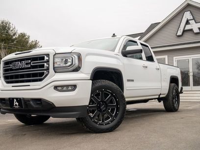Used 2017 GMC Sierra 1500 SLE w/ SLE Value Package