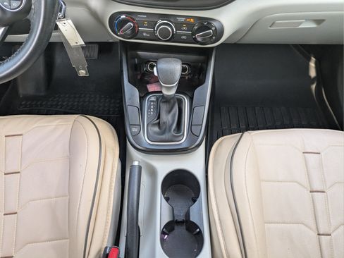 Used 2023 Kia Soul LX w/ Option Group 015 FWD image 16
