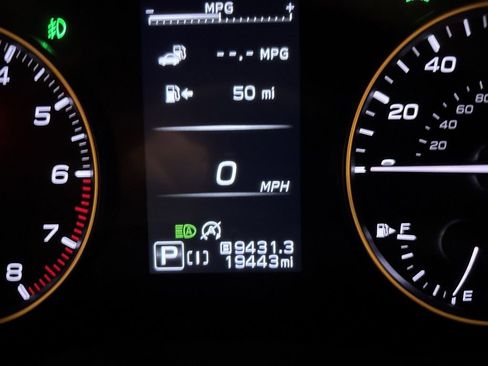 Used 2024 Subaru Crosstrek 2.5i Wilderness w/ Crosstrek Mirror Package AWD/4WD image 15